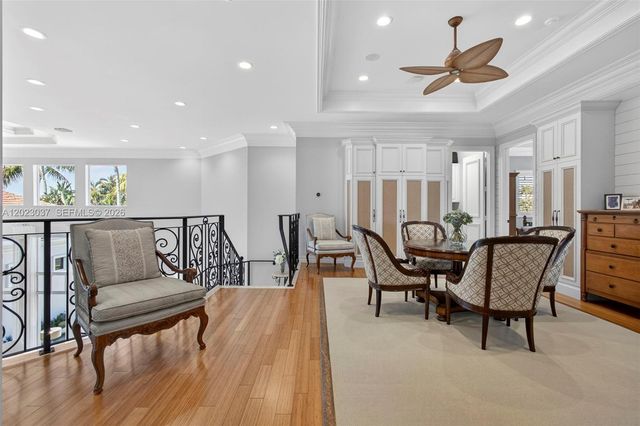 656 Hermitage Circle, Palm Beach Gardens, FL 33410
