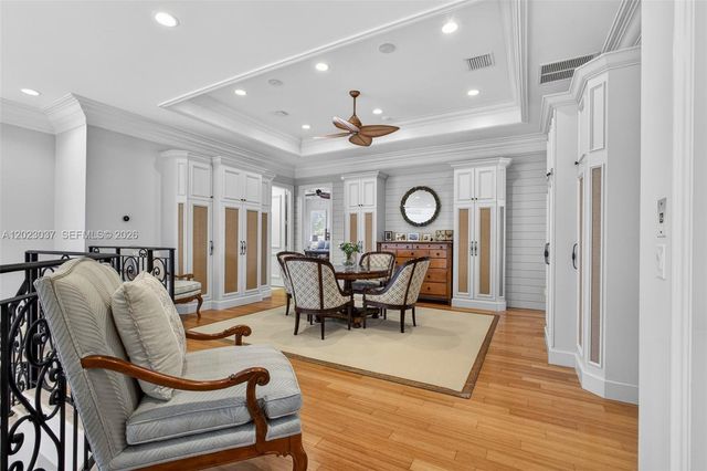 656 Hermitage Circle, Palm Beach Gardens, FL 33410