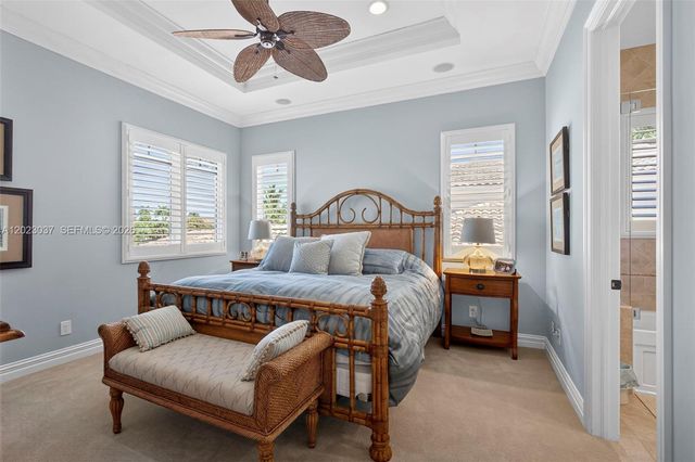 656 Hermitage Circle, Palm Beach Gardens, FL 33410