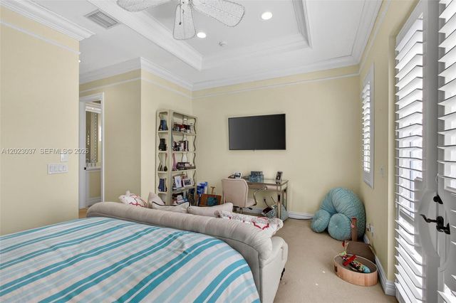 656 Hermitage Circle, Palm Beach Gardens, FL 33410