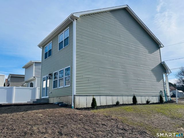 124 Highlawn Street, Waterbury, CT 06705