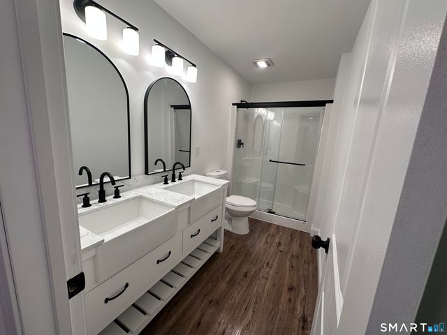 124 Highlawn Street, Waterbury, CT 06705