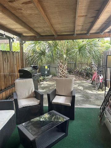12242 SW 16th Terrace 102-L, Miami, FL 33175