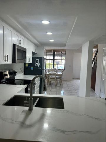 12242 SW 16th Terrace 102-L, Miami, FL 33175