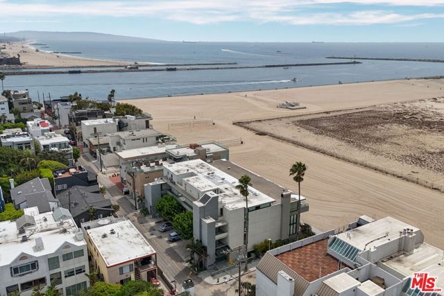 6 Voyage Street 108, Marina Del Rey, CA 90292