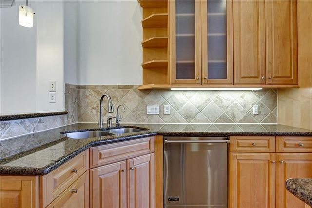 2318 Welch Street, Houston, TX 77019