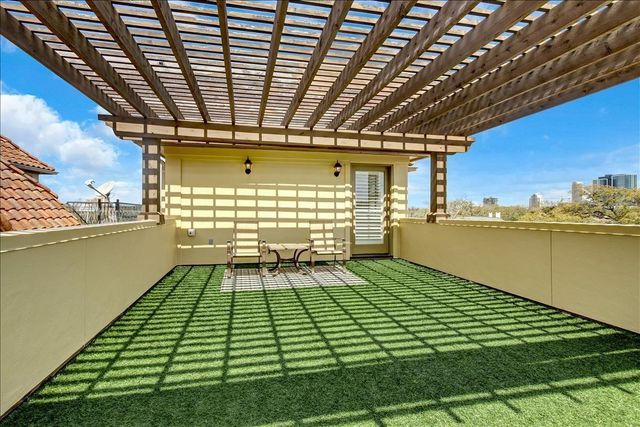 2318 Welch Street, Houston, TX 77019