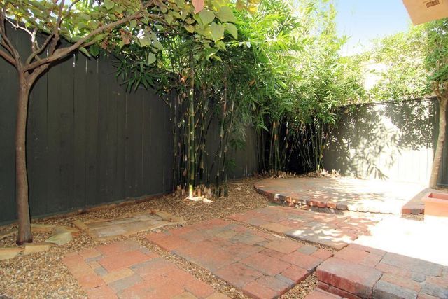 2318 Welch Street, Houston, TX 77019