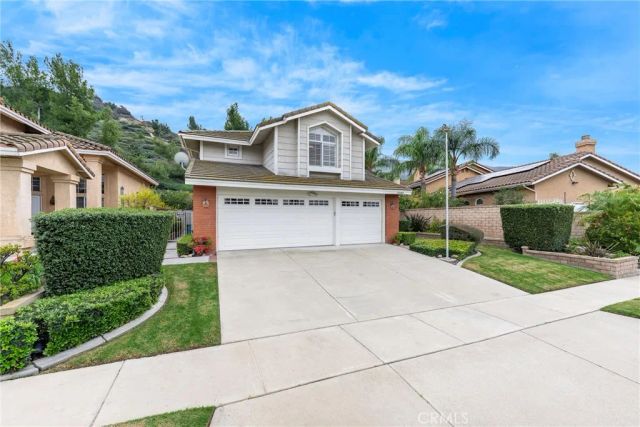 3580 Santo Thomas Circle, Corona, CA 92882