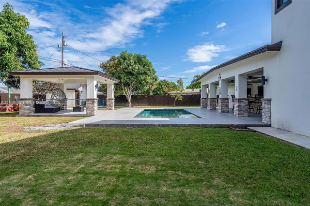 20221 SW 318th Street, Homestead, FL 33030