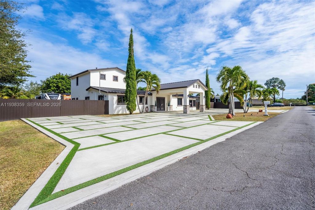 20221 SW 318th Street, Homestead, FL 33030