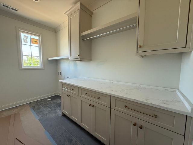 1895 Dawson Circle 1890, Chattanooga, TN 37421