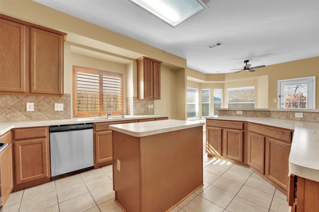 8112 Geranium Lane, Fort Worth, TX 76123