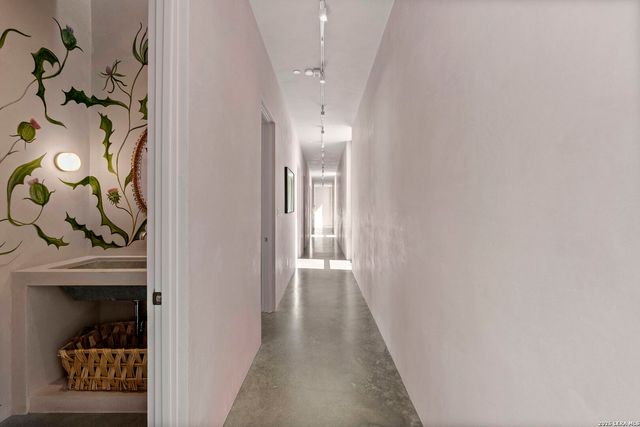 115 Seale Hill, Comfort, TX 78013