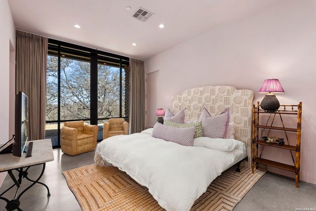 115 Seale Hill, Comfort, TX 78013