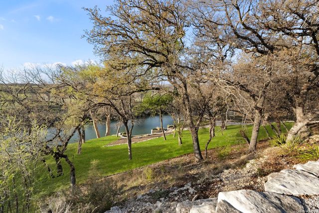 115 Seale Hill, Comfort, TX 78013