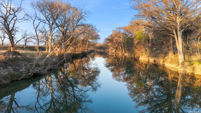 115 Seale Hill, Comfort, TX 78013