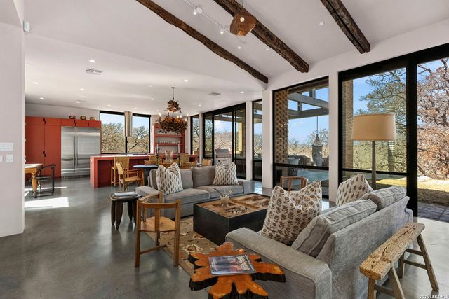 115 Seale Hill, Comfort, TX 78013