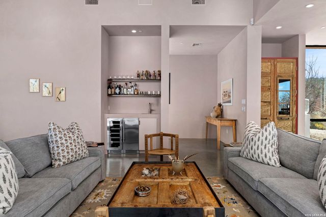 115 Seale Hill, Comfort, TX 78013