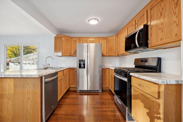 5513 Bryant Avenue N, Brooklyn Center, MN 55430