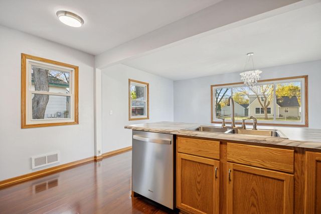 5513 Bryant Avenue N, Brooklyn Center, MN 55430