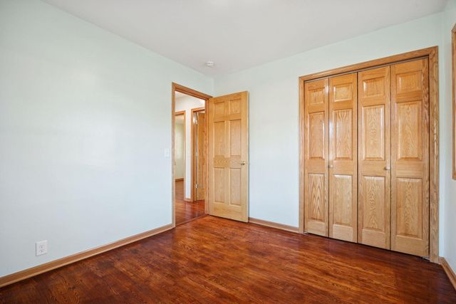 5513 Bryant Avenue N, Brooklyn Center, MN 55430