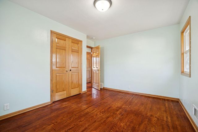 5513 Bryant Avenue N, Brooklyn Center, MN 55430