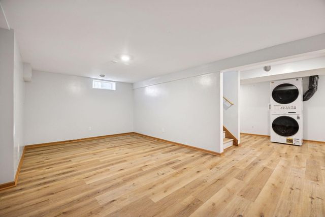 5513 Bryant Avenue N, Brooklyn Center, MN 55430