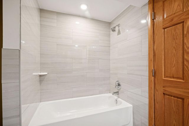 5513 Bryant Avenue N, Brooklyn Center, MN 55430