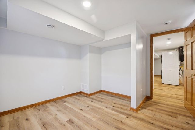 5513 Bryant Avenue N, Brooklyn Center, MN 55430