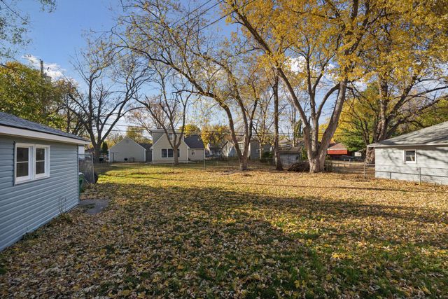 5513 Bryant Avenue N, Brooklyn Center, MN 55430