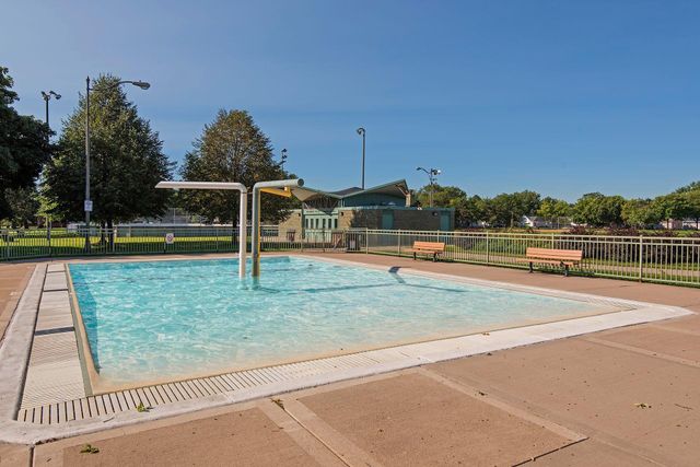 5513 Bryant Avenue N, Brooklyn Center, MN 55430