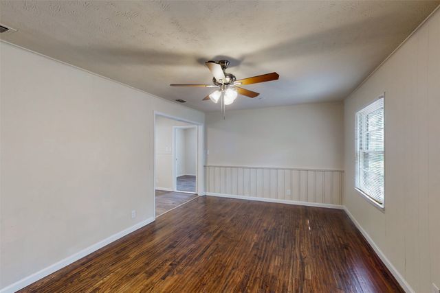 4413 Vermont Avenue A, Fort Worth, TX 76115