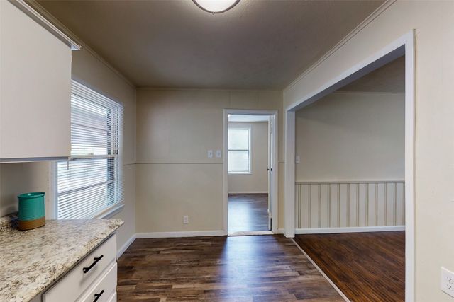 4413 Vermont Avenue A, Fort Worth, TX 76115