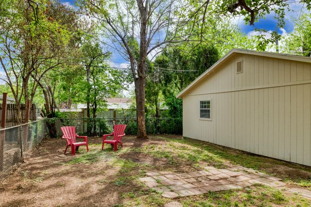 4413 Vermont Avenue A, Fort Worth, TX 76115