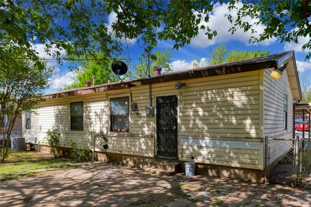 4413 Vermont Avenue A, Fort Worth, TX 76115