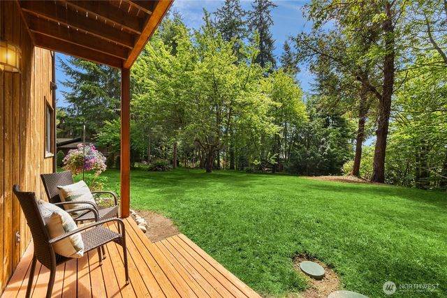 14427 Silven Avenue NE, Bainbridge Island, WA 98110