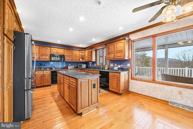 887 WEIRES AVE, Lavale, MD 21502