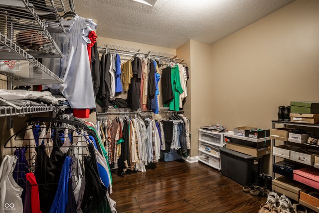 8550 Fenton Tower Drive, Indianapolis, IN 46259