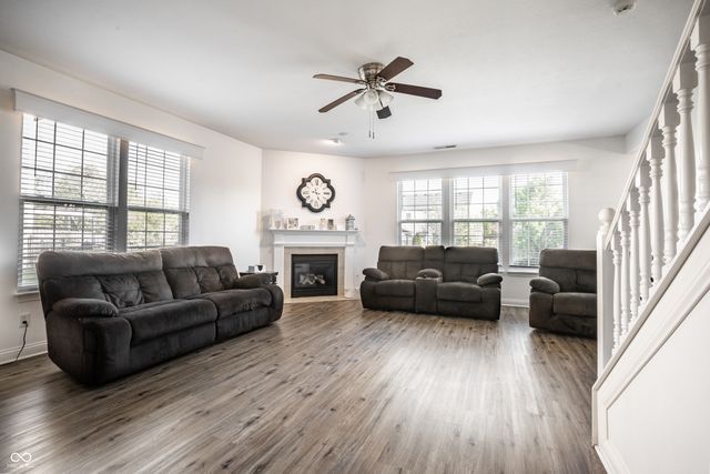 8550 Fenton Tower Drive, Indianapolis, IN 46259