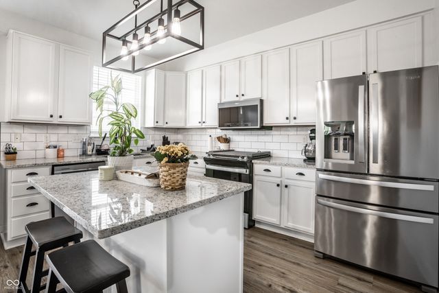 8550 Fenton Tower Drive, Indianapolis, IN 46259