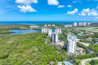 420 Cove Tower DR 1404, Naples, FL 34110