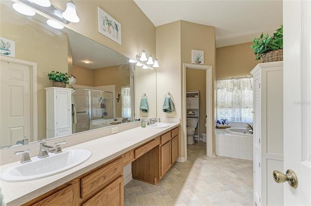 4812 TURTLE BAY TERRACE, Bradenton, FL 34203