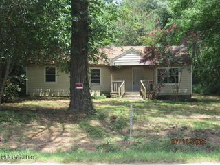 1104 Mccluer Road, Jackson, MS 39212