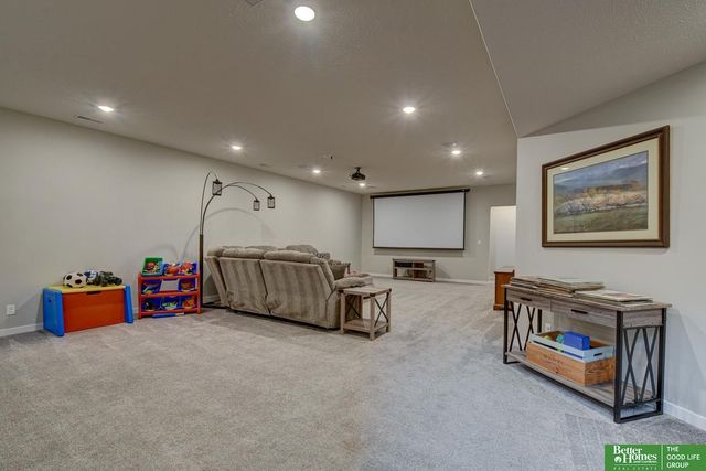 11952 S 113th Street, Papillion, NE 68046