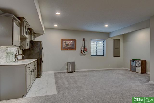 11952 S 113th Street, Papillion, NE 68046