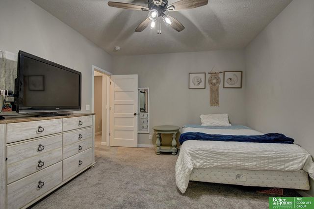 11952 S 113th Street, Papillion, NE 68046