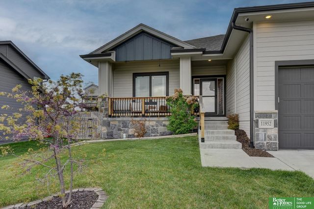 11952 S 113th Street, Papillion, NE 68046