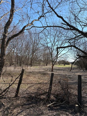 000 County Road 4518, Wolfe City, TX 75496