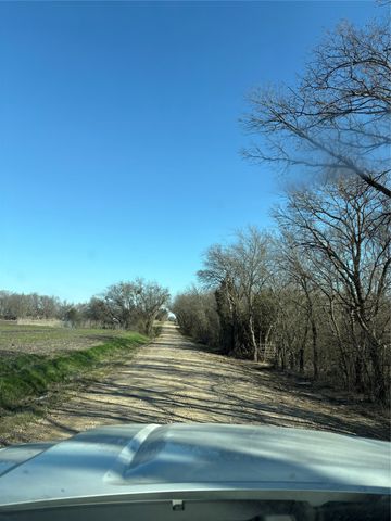 000 County Road 4518, Wolfe City, TX 75496